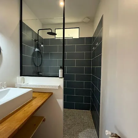 Holiday home Maison Piscine Jardin Parking