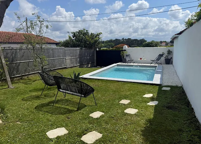 Maison Piscine Jardin Parking * ビアリッツ