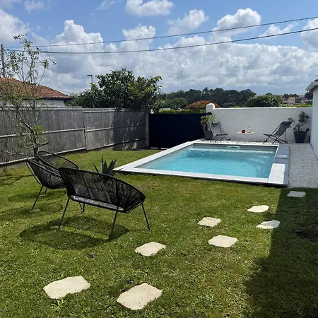 Maison Piscine Jardin Parking * 비아히쯔